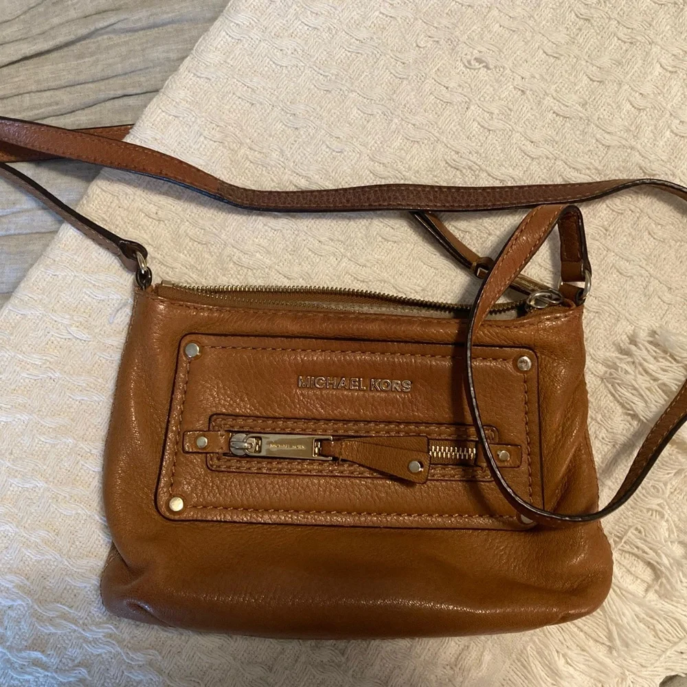 Michael Kors Gilmore Small Crossbody - Picture 8 of 9